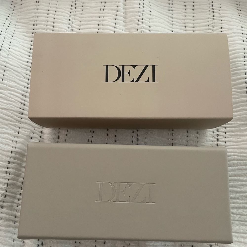 DEZI Black Square-Frame Sunglasses with Gold Accent - Picture 3 of 9